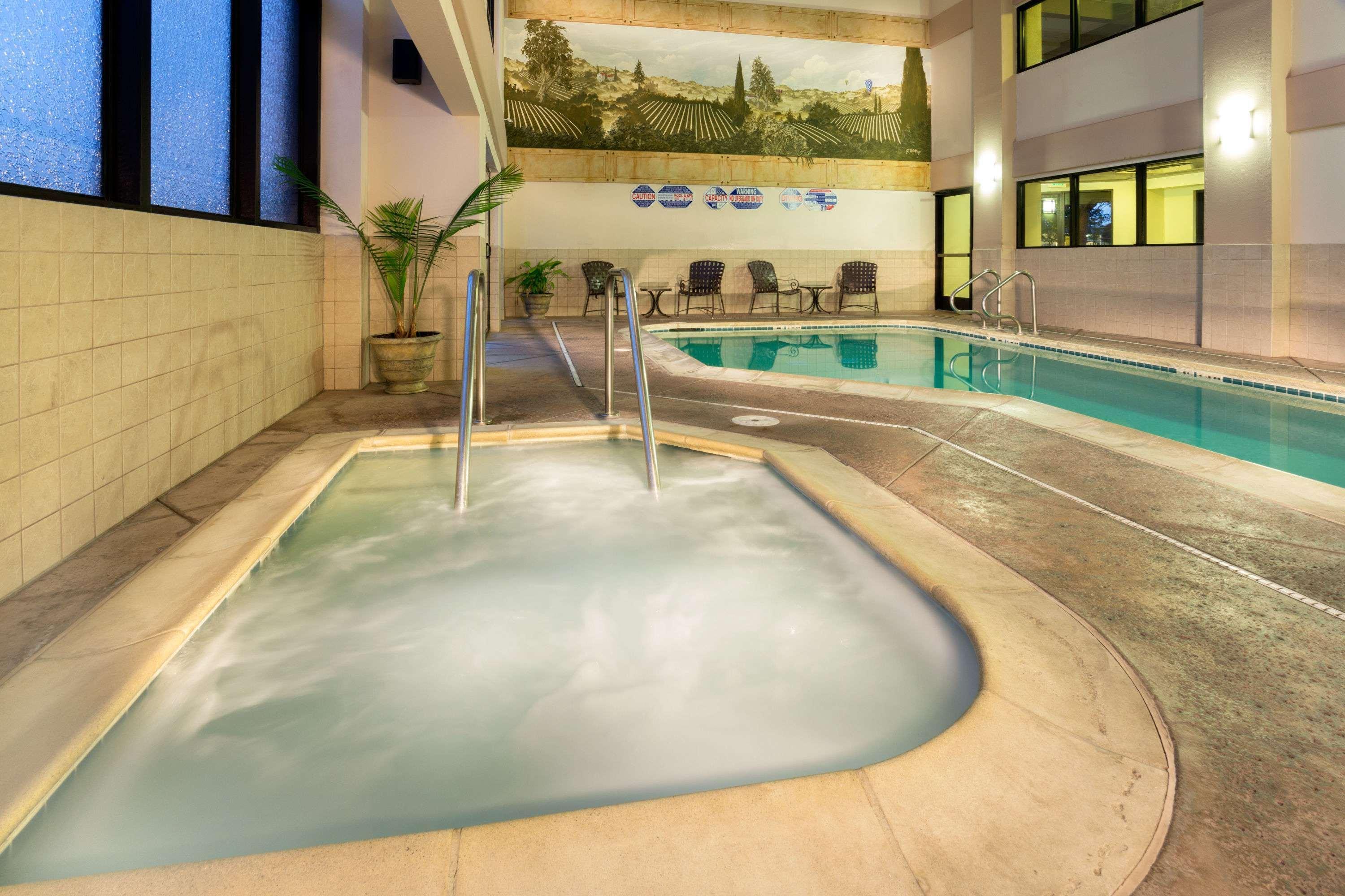 Hawthorn Suites By Wyndham Napa Valley Экстерьер фото